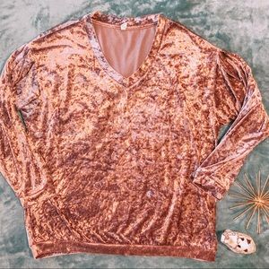 ✨Beautiful Suede blouse✨